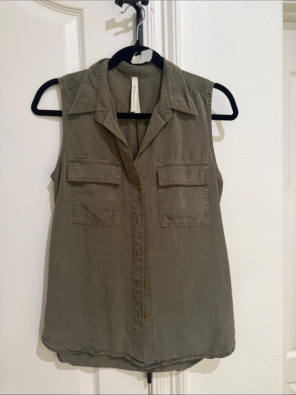 The group babaton green vest top size XS
